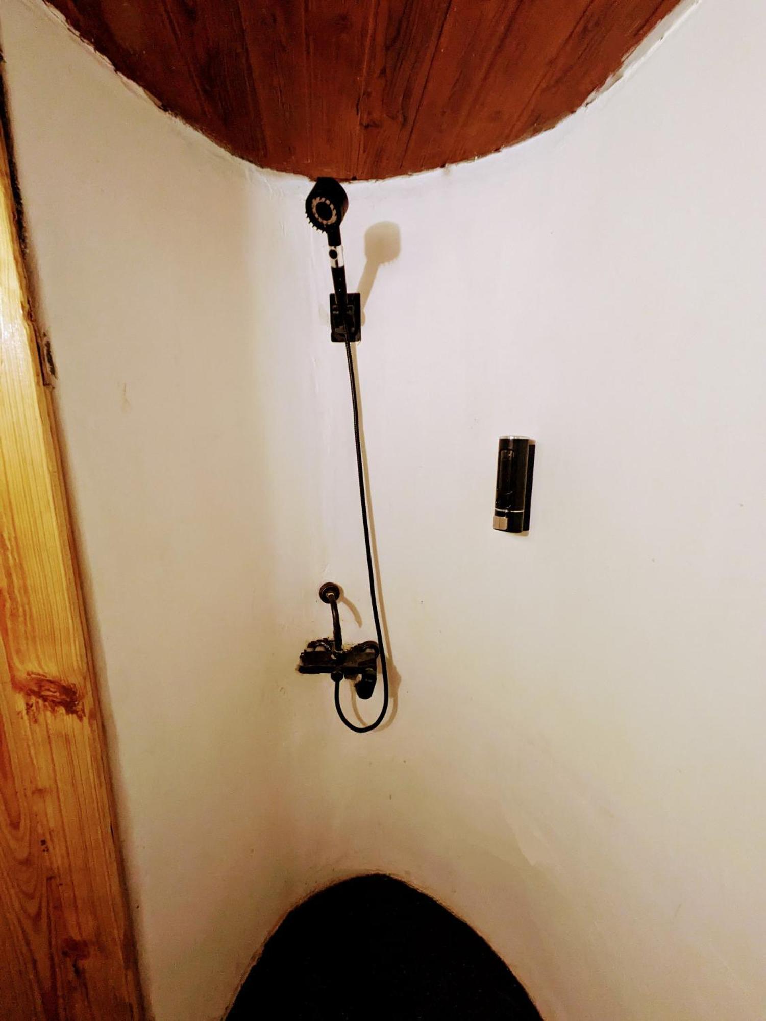Cave Canvas مونت ابو المظهر الخارجي الصورة